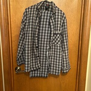 Like new! Hanes 2 piece mens PJ sleepwear set size small